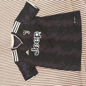 Kids Juventus jersey
